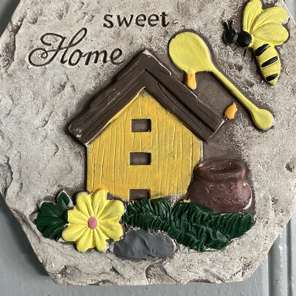 NWT- Hand Painted- Home Sweet Home ππ―πΌ- Hexagonal Cement Hanging Decor Sign - Picture 9 of 17